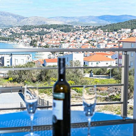 Luxury Apartment With Swimming Pool Ana Trogir Eksteriør bilde