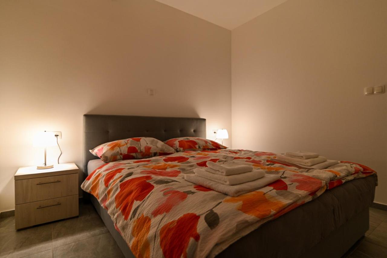 Luxury Apartment With Swimming Pool Ana Trogir Eksteriør bilde