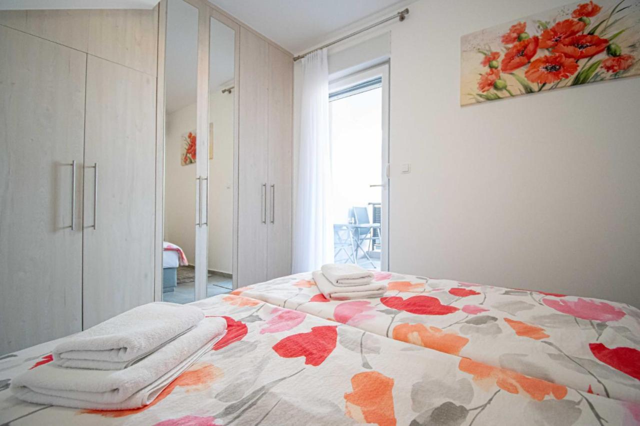 Luxury Apartment With Swimming Pool Ana Trogir Eksteriør bilde
